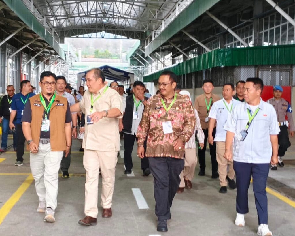 2eee6baf-e688-4687-bbb1-cadba967760f